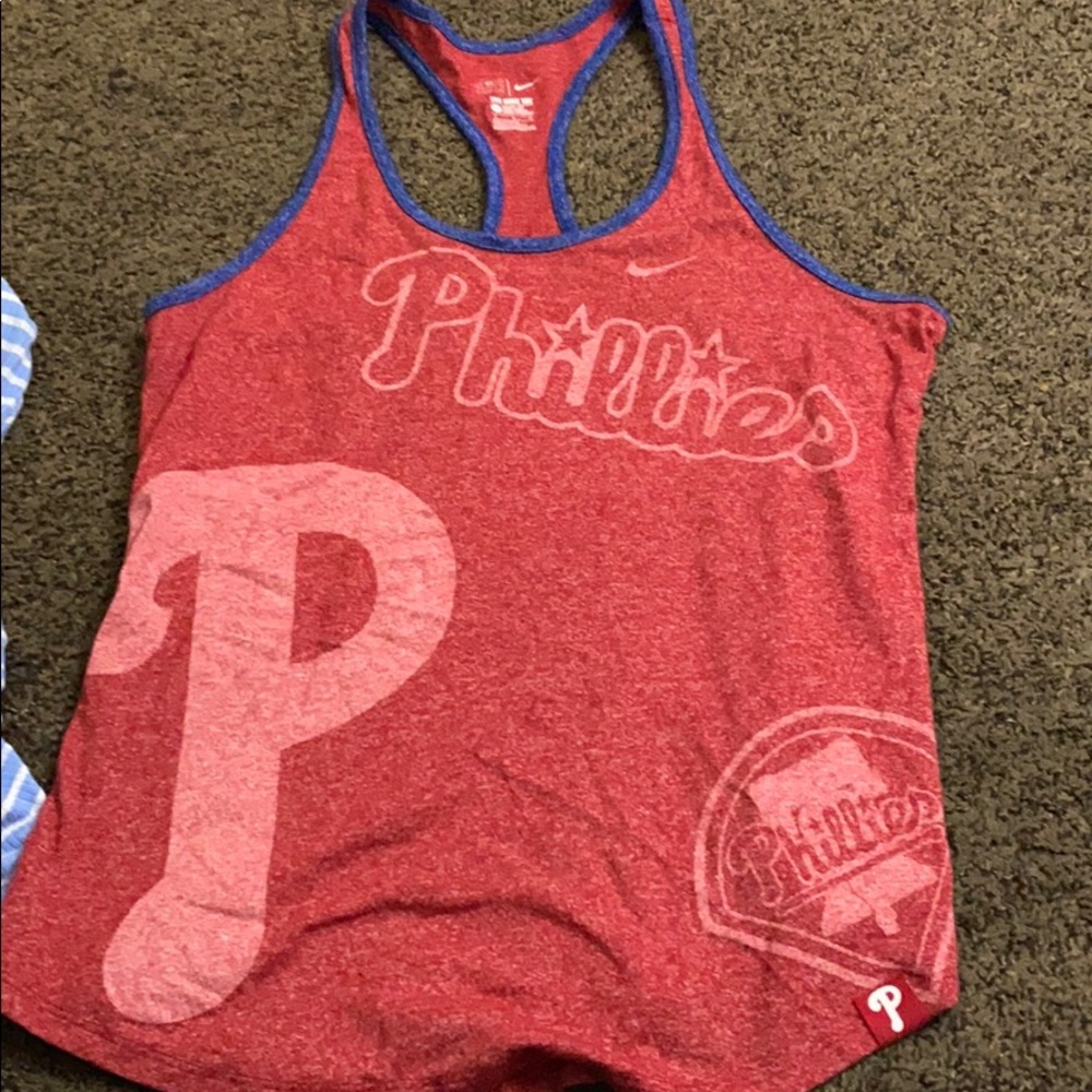 Nike tee